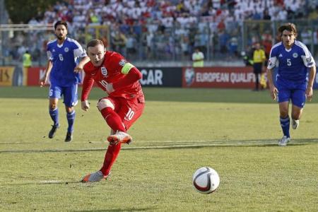Boring England qualify as Rooney scores his 49th goal