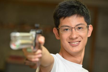 Han Xuan calmly shoots to success
