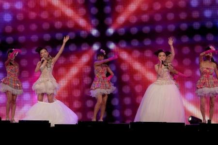 Lee Pei Fen steals the show at Getai Awards in centaur costume