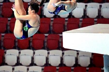 Chinese sweep all three diving golds on opening day