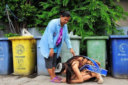 Thai beauty queen pays tribute to her mum in front of bins: Mama, this is for you 