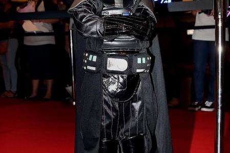 Celebrities, fans dress up for Star Wars gala premiere