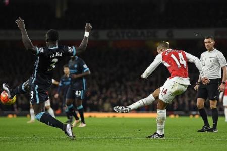 'Silent killer' Oezil can slay Arsenal's rivals, says Neil Humphreys