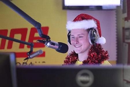 DJ plays Last Christmas 24 times in a row