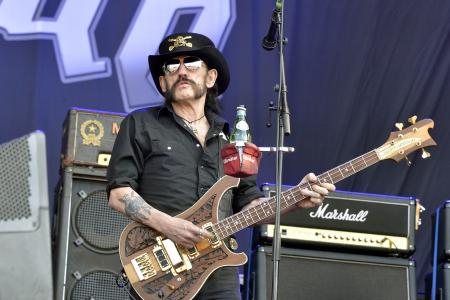 Motörhead frontman Lemmy Kilmister dies, aged 70