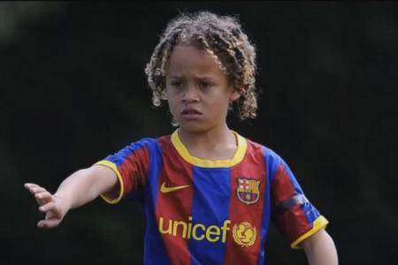 Chelsea gunning for Xavi... the 12-year-old version