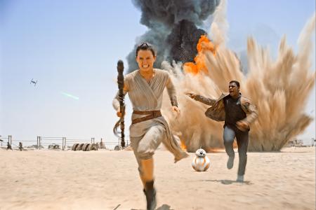 Local fan watched Star Wars: The Force Awakens 42 times