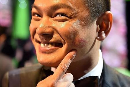 Dennis Chew goes home with two Star Awards and many kisses