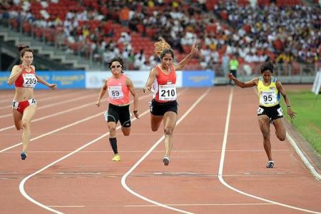 Easy 200m victory for Shanti