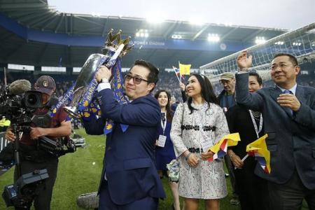 Leicester celebrate with Bocelli and Siam Foxes