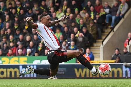 Black Cats  alive, thanks to Defoe's fab five