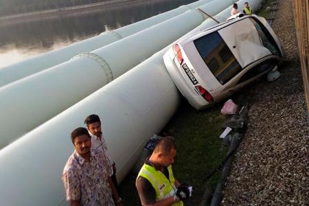 Singaporean driver trapped in car after Causeway crash