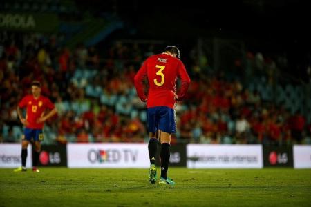 Spain not looking like champions, says Gary Lim