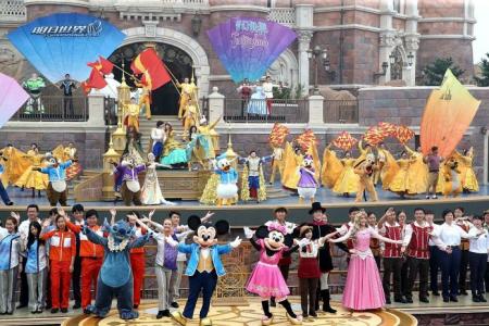 Thousands throng opening of Shanghai's Disney Resort