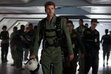 Liam Hemsworth: 'I want him to be Han Solo...a smart-ass' 