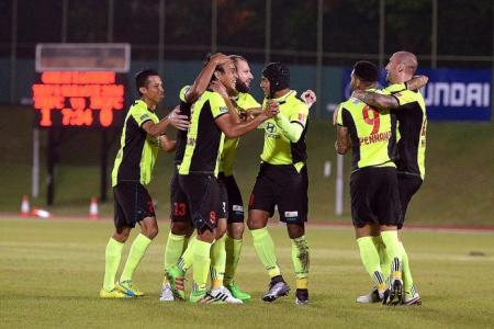 Tampines-Albirex clash could decide S.League title