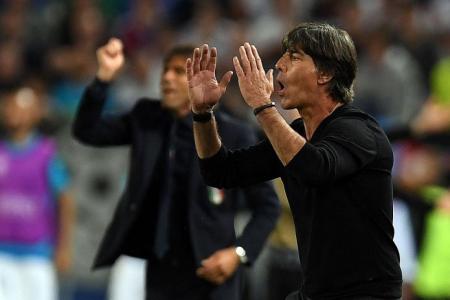 Scholl to Loew: Stick with 4-2-3-1