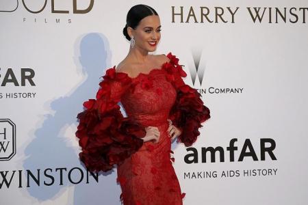 Katy Perry sets Twitter record