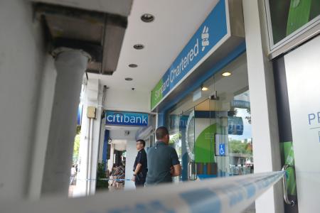 Man robs Standard Chartered bank in Holland Village