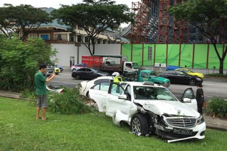 Cabby hurt in three-vehicle accident