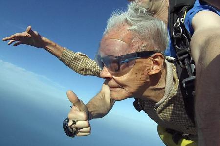Oldest skydiver here marks 90th birthday with jump