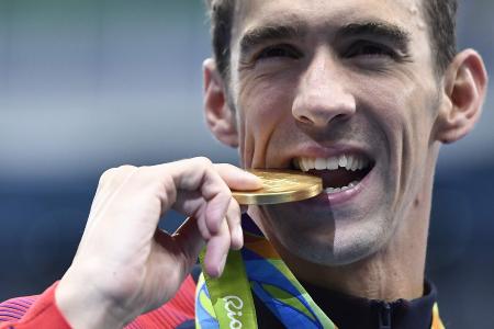 Michael Phelps wins his 21st gold medal