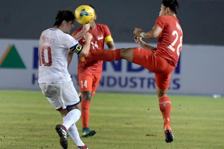 Ten-man Lions hold Philippines to goal-less draw