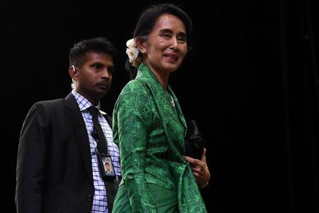 UN urges Suu Kyi to intervene in military crackdown on Rohingya