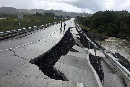 Tsunami warnings issued after 7.7-magnitude quake strikes Chile
