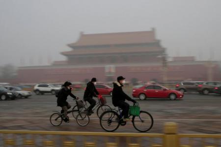 Lawyers sue Chinese government for air pollution