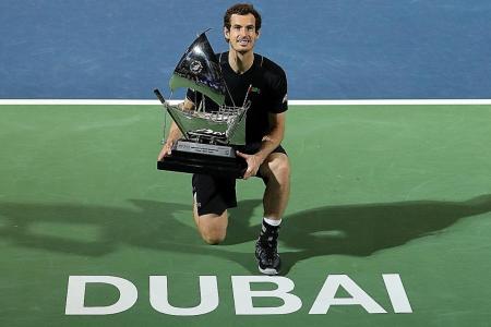 Andy Murray strolls to Dubai triumph