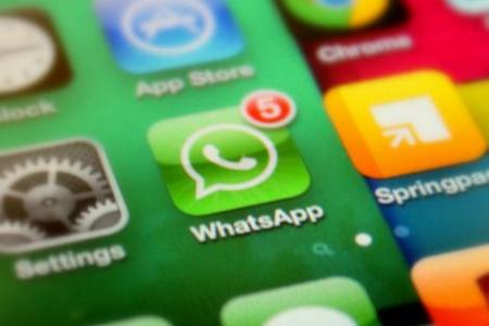 Firm rapped for disclosing employee info via WhatsApp