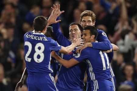 4 reasons why we should just give the EPL title to Chelsea
