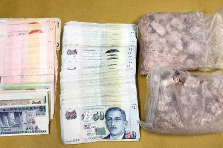 Two drug traffickers arrested, 1kg of heroin worth $64k seized