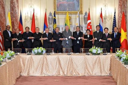 Tillerson urges Asean to do more to cut N. Korea funding