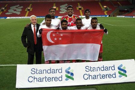 S&#039;pore team win Standard Chartered Trophy