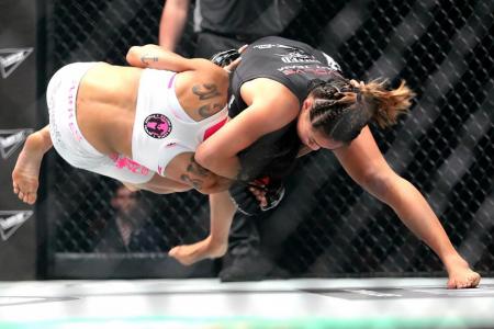 Anglela Lee beats Istela Nunes at the ONE Championship