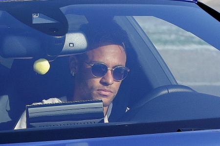 Barca demand full world-record fee up front from PSG for Neymar