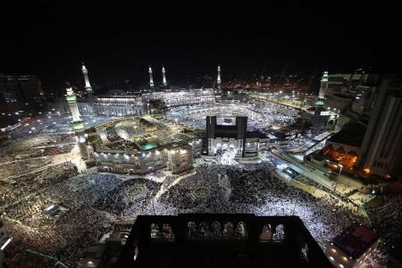 2m pilgrims descend on Mecca