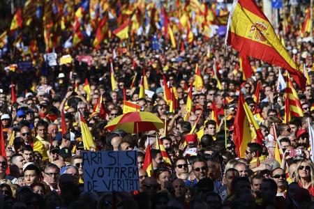 Pro-unity supporters fill Barcelona streets