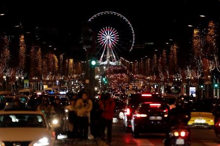 Paris votes to axe its Ferris wheel