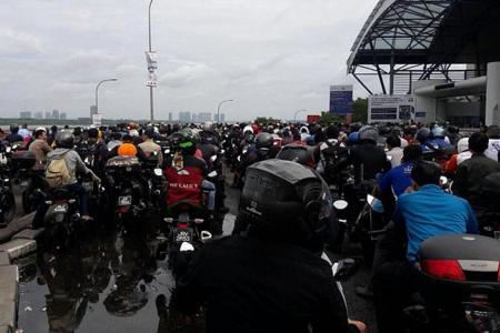 Traffic heavy at Tuas Checkpoint due to technical issues