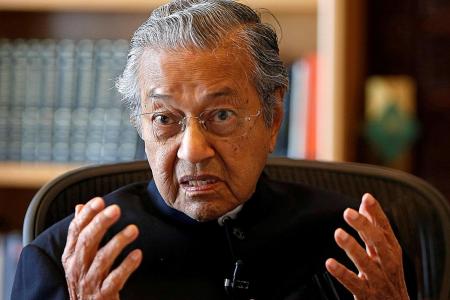 Police to haul up Mahathir over Bugis community comment