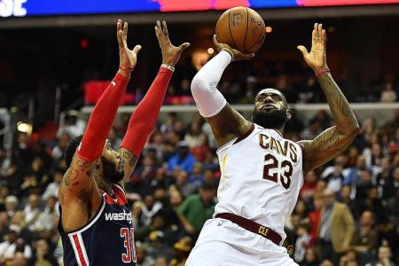 LeBron James makes statement in win