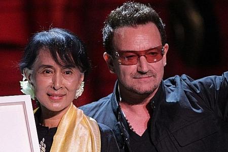 U2&#039;s Bono, a former Suu Kyi campaigner, says she should quit