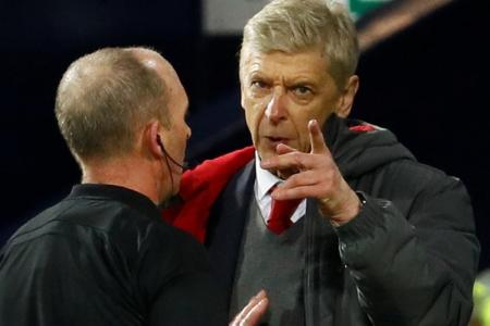 Wenger marks record with familiar complaint