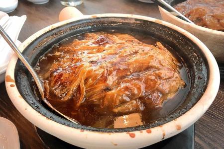 Myo Restobar: Competent Cantonese restaurant with decent prices in CBD