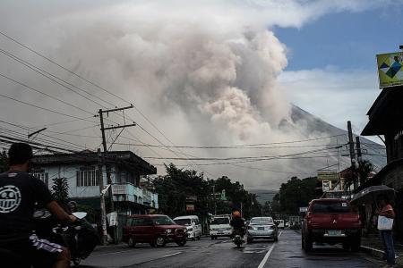 Hazardous eruption imminent for Mayon