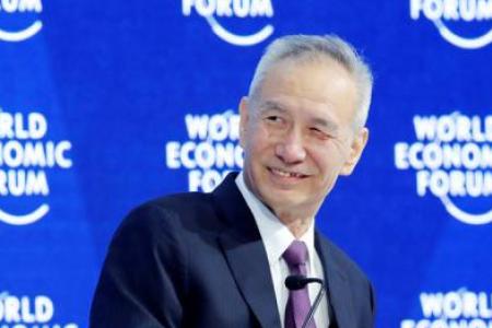 China’s economic mastermind pledges more reform at Davos