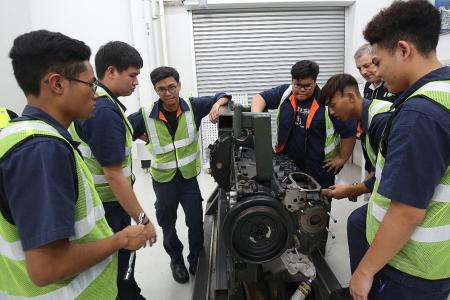 Tower Transit attracts ITE students to the automotive industry